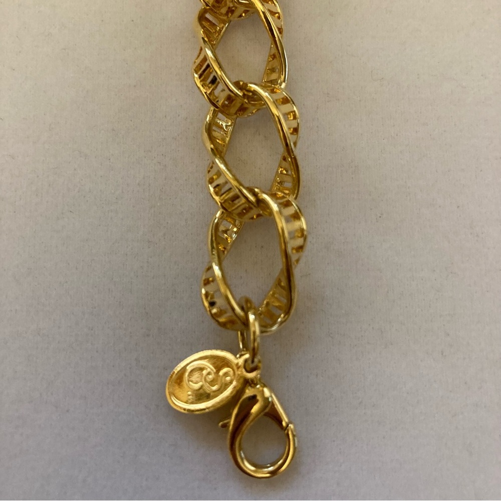 Vintage Gold Tone Link Bracelet - Picture 5 of 14